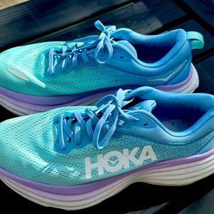 Women’s Hoka sneakers size 10. Gently used for walking only. Six months old.